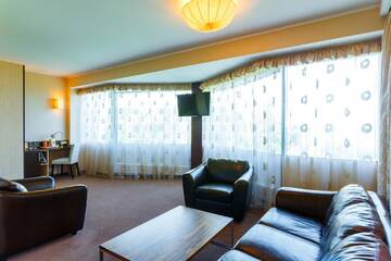 Люкс с гидромассажной ванной в Отеле Hotel Rocca al Mare